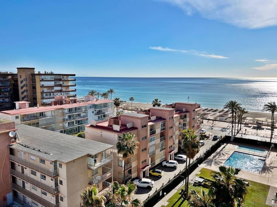 Bonito Atico En Primera Linea De Playa Con Piscina Fuengirola Zewnętrze zdjęcie